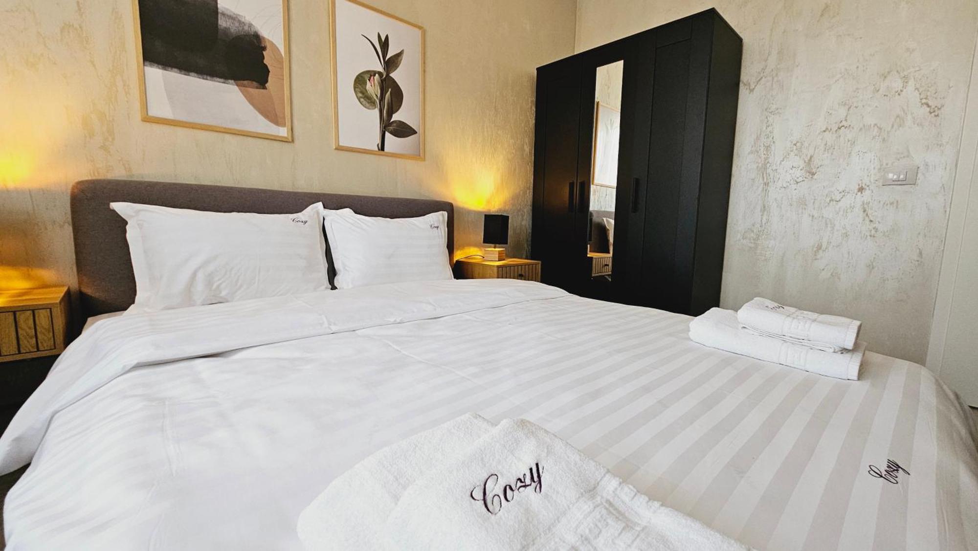 Cozy Apartments - Panoramic Suites Near Coresi Mall #Brasov Exterior photo